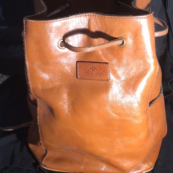 Patricia Nash Handbags - Patricia Nash Adjustable Strap Leather Backpack